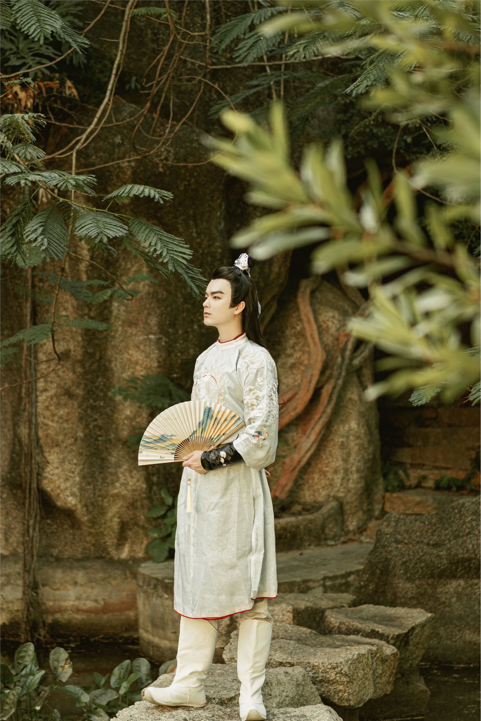 YITUYU艺图语 2021.09.06 思美人 霏霏